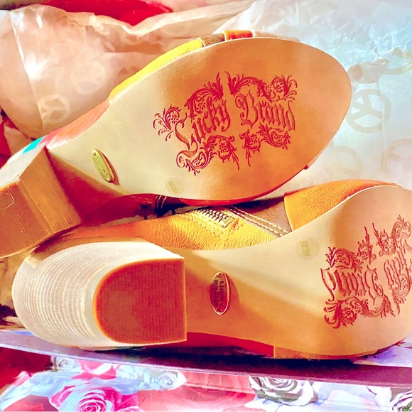 Amazing Lucky Brand Leather Colorblock Open-Toe Booties with Stacked Heel! - Picture 3 of 8